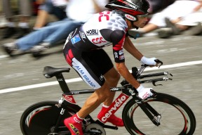 开云官网-意甲焦点战启示录，挪威全面压制比利时背后的足球哲学革命